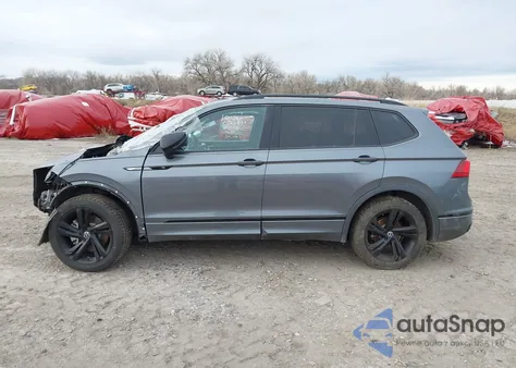 2023 Volkswagen Tiguan 2.0T Se R-Line Black z USA, uszkodzony, nr VIN 3VV8B7AX9PM068226